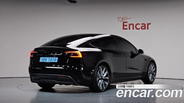 2024 Tesla Model 3, VIN LRW3E7FS9RC177509