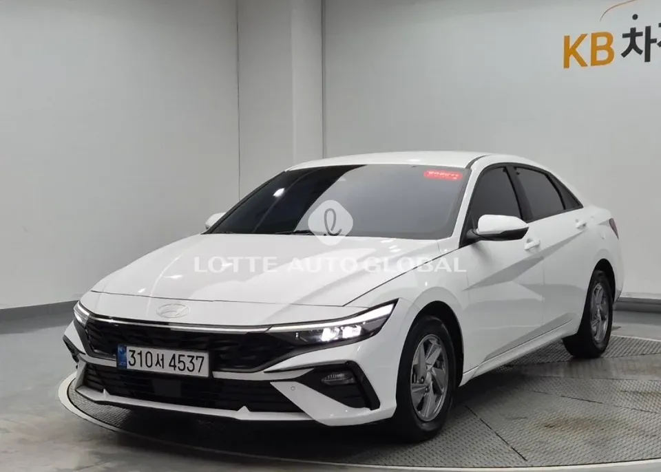 2024 Hyundai Avante, VIN KMHLM41ABRU601632
