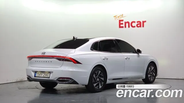 2022 Hyundai Grandeur, VIN KMHF1413BNA125361