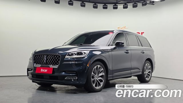 2022 Lincoln Aviator, VIN 5LMYJ8XY5NNL00033
