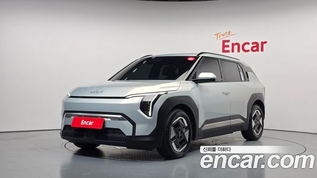 2025 Kia EV3, VIN KNAFC81BFSS002363