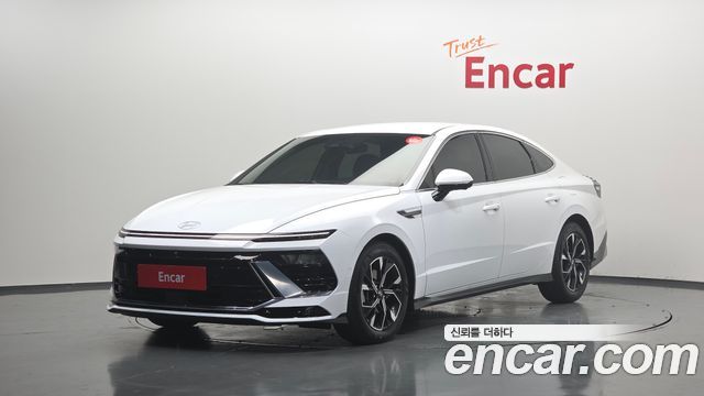 2025 Hyundai Sonata, VIN KMHL2412BSA477115