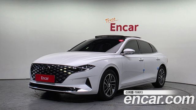 2022 Hyundai Grandeur, VIN KMHF241NBNA450552