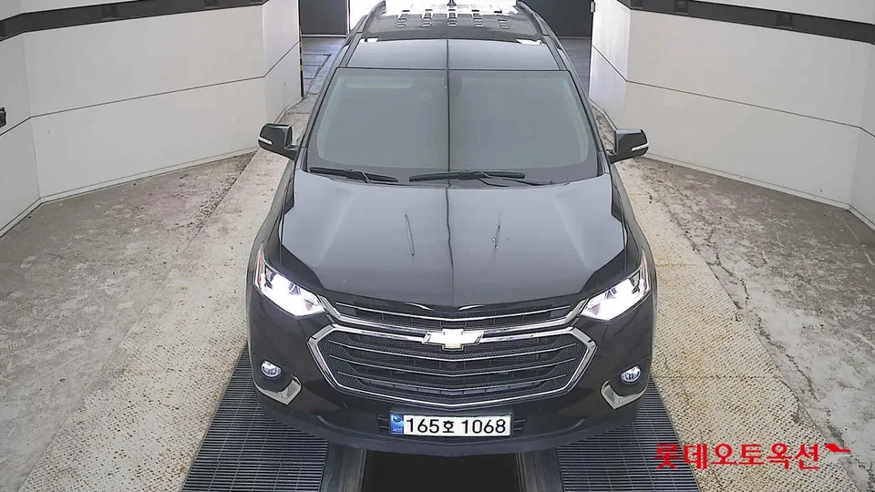 2021 Chevrolet Traverse, VIN 1GNEV9KW9MJ154937