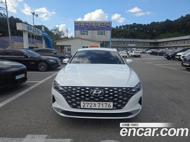 2022 Hyundai Grandeur, VIN KMHF241NBNA493489