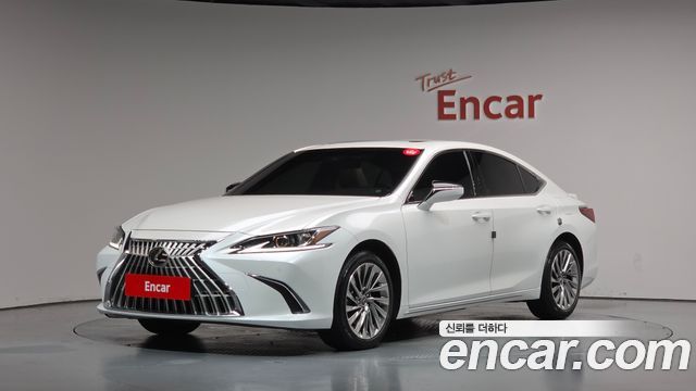 2026 Lexus ES, VIN JTHBA1C14T2031856