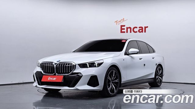 2025 BMW 5-Series, VIN WBA51FJ05SCT72792