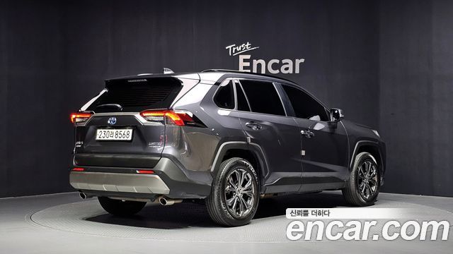 2024 Toyota RAV4, VIN JTMDWRFV6RD239579