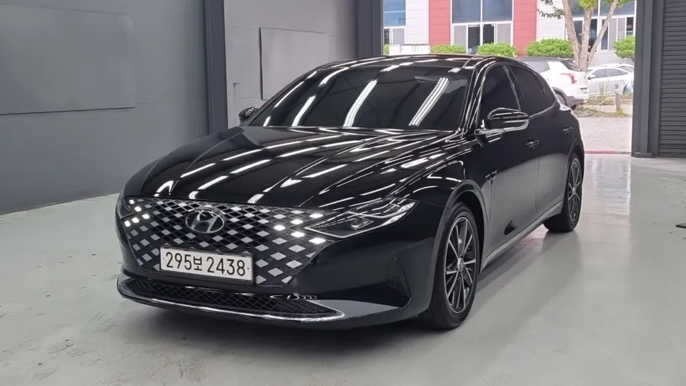 2023 Hyundai Grandeur, VIN KMHF141DBPA504228