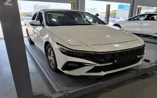2024 Hyundai Avante, VIN KMHLM41EERU567545