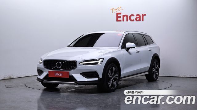 2021 Volvo V60, VIN YV1ZZL12CM1078116