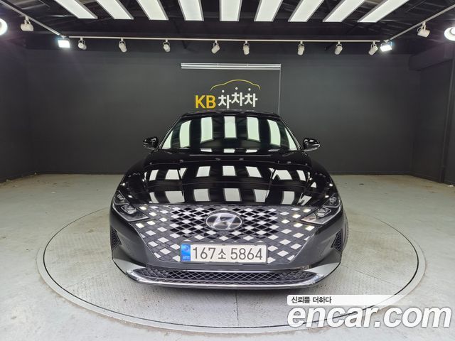 2020 Hyundai Grandeur, VIN KMHF241DBLA392560