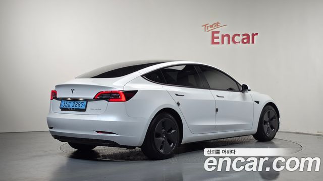 2022 Tesla Model 3, VIN 5YJ3E1EB1NF305496