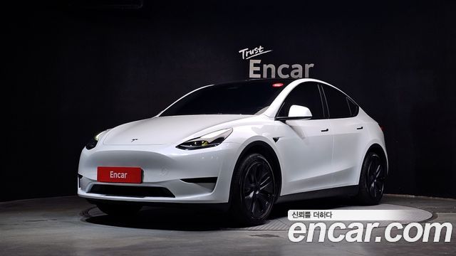 2024 Tesla Model Y, VIN LRWYGCFS7RC553925