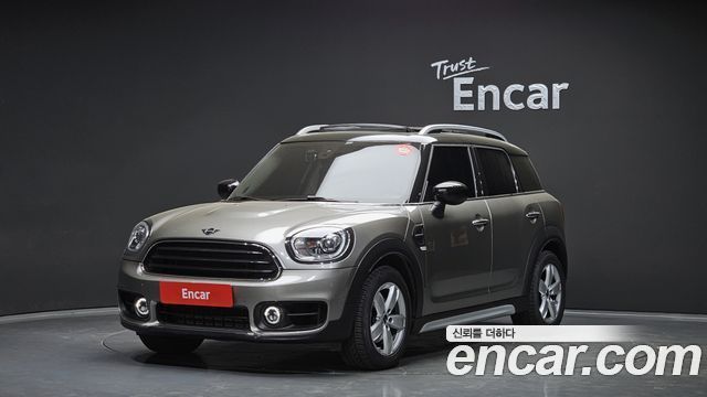 2020 Mini Countryman, VIN WMWYX3102L3L84815
