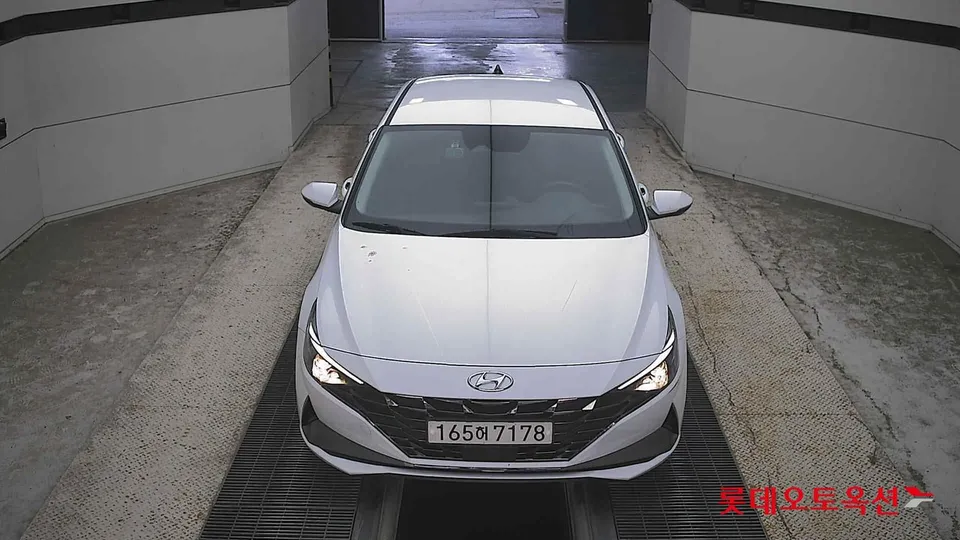 2022 Hyundai Avante, VIN KMHLM41EENU313071
