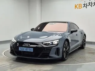 2022 Audi e-tron GT, VIN WAUZZZFW6N7004904