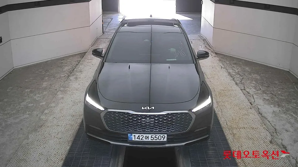 2022 Kia K9, VIN KNAS2416DNS037636