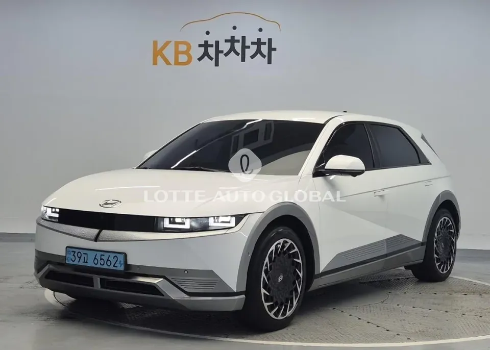 2022 Hyundai Ioniq 5, VIN KMHKR81AFNU099858