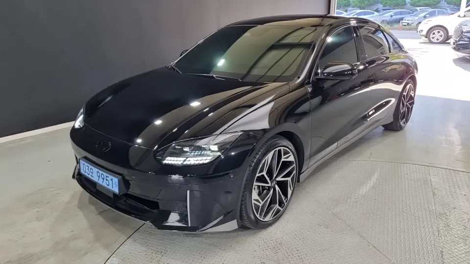 2023 Hyundai Ioniq 6, VIN KMHM541CPPA001324