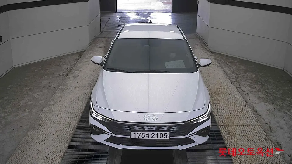 2024 Hyundai Avante, VIN KMHLM41ABRU615325