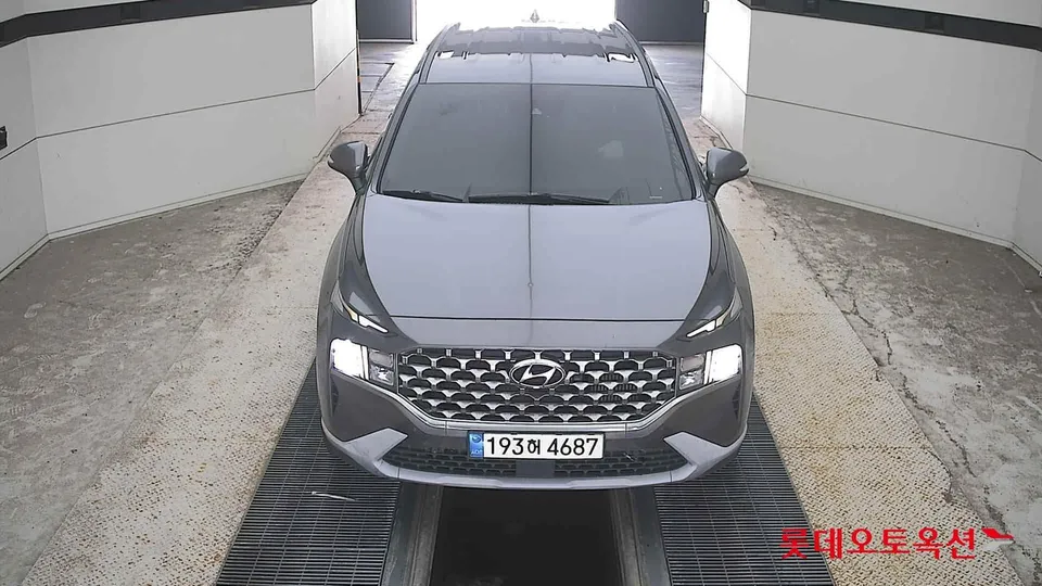 2022 Hyundai Santa Fe, VIN KMHS281HGNU437979