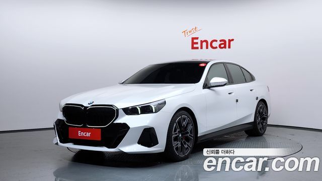 2026 BMW 5-Series, VIN WBA51FJ0XTCW12050