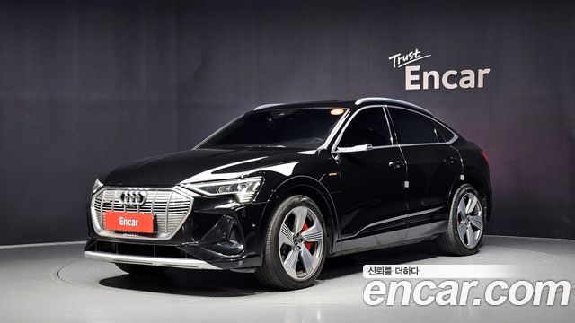 2021 Audi E-Tron, VIN WAUZZZGE4MB043816