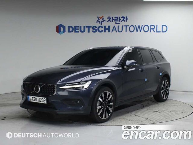 2023 Volvo V60, VIN YV1ZZL123P1105435