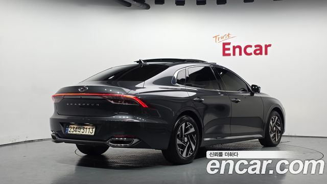 2021 Hyundai Grandeur, VIN KMHF2413BMA121848
