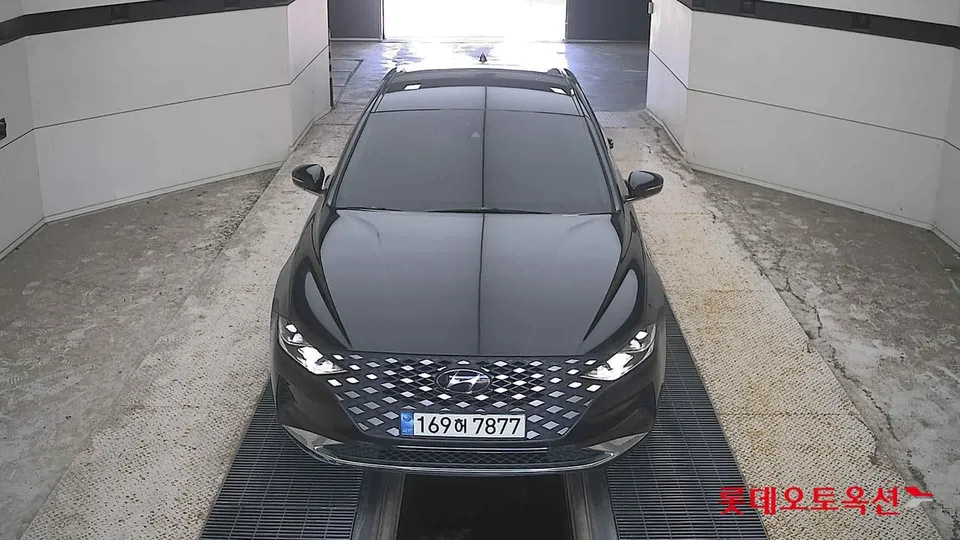 2022 Hyundai Grandeur, VIN KMHF1413BNA145770