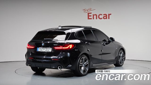 2021 BMW 1-Series, VIN WBA7L7103M7J67671