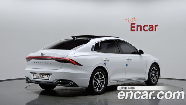 2020 Hyundai Grandeur, VIN KMHF241NBLA312990