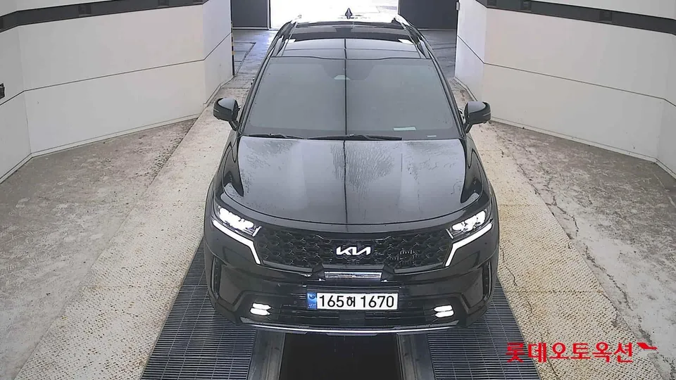 2023 Kia Sorento, VIN KNARH81GBPA215128