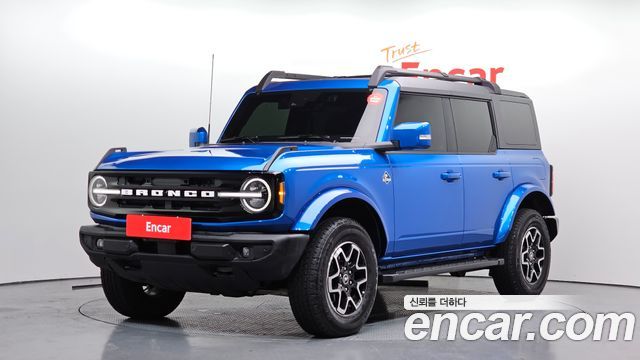 2023 Ford Bronco, VIN 1FMEE5DP8PLB30477