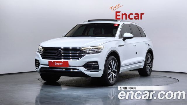 2023 Volkswagen Touareg, VIN WVGZZZCR2PD008515