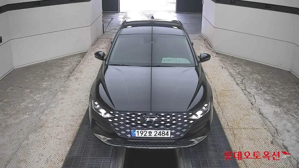 2022 Hyundai Grandeur, VIN KMHF141GBNA487760