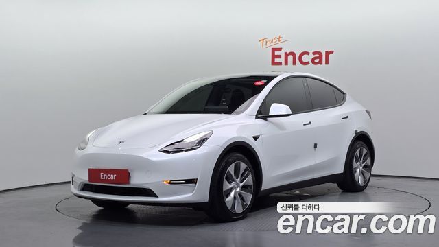 2022 Tesla Model Y, VIN 7SAYGDEE2NF567929
