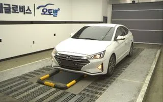 2020 Hyundai Avante, VIN KMHD641EELU991800