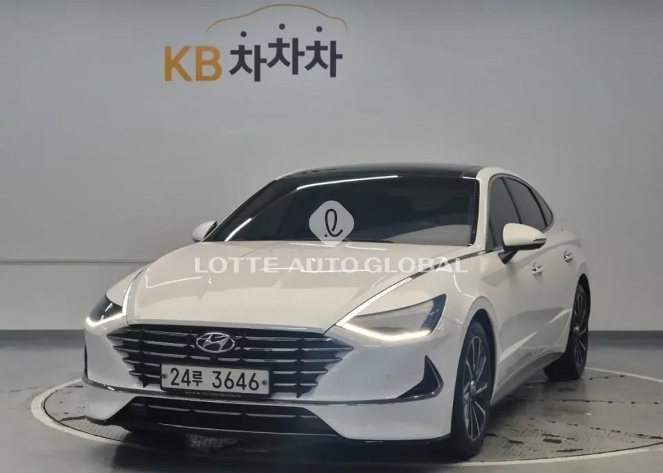 2020 Hyundai Sonata, VIN KMHL241EBLA015158