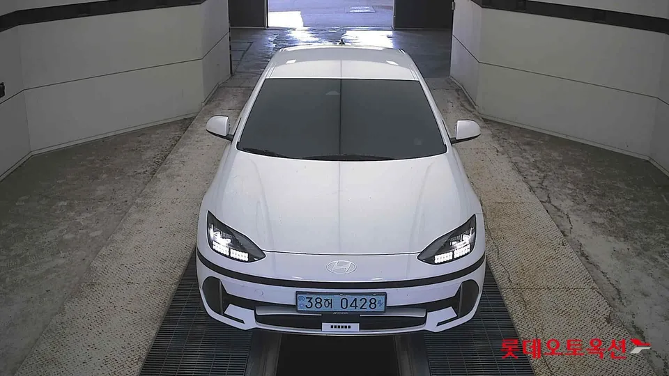 2023 Hyundai Ioniq 6, VIN KMHM241AFPA007069