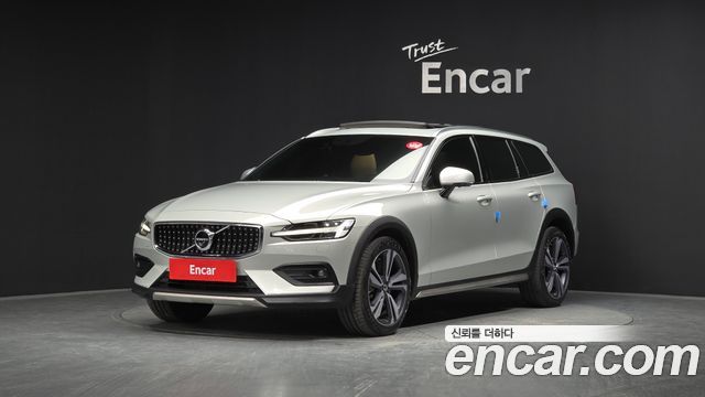 2021 Volvo V60, VIN YV1ZZL12CM1071194