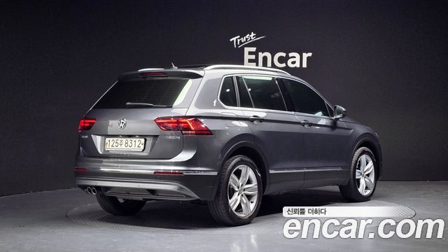 2020 Volkswagen Tiguan, VIN WVGZZZ5NZLW375639