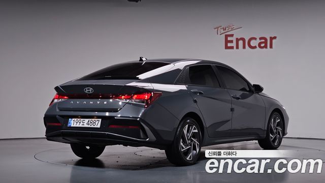 2025 Hyundai Avante, VIN KMHLM41EESU949833