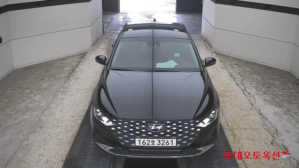 2021 Hyundai Grandeur, VIN KMHF1413BMA118003