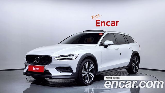 2020 Volvo V60, VIN YV1ZZ102CL1041129