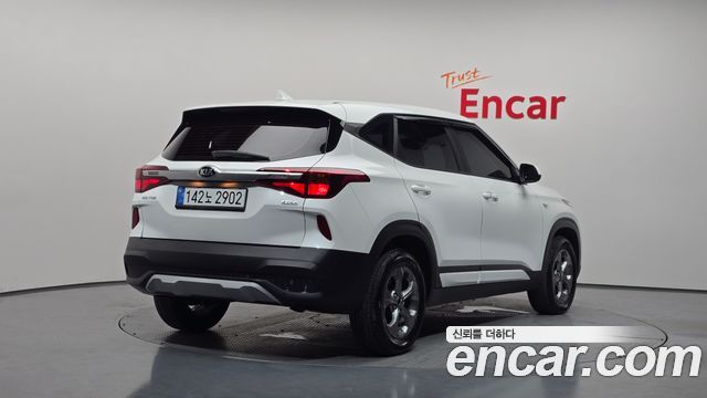 2022 Kia Seltos, VIN KNAEP812GNK240212