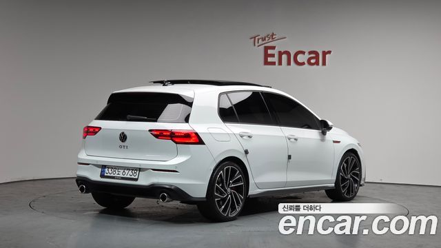 2023 Volkswagen Golf, VIN WVWZZZCD1PW196876
