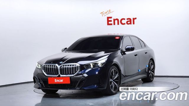 2024 BMW 5-Series, VIN WBA51FJ09RCR98842
