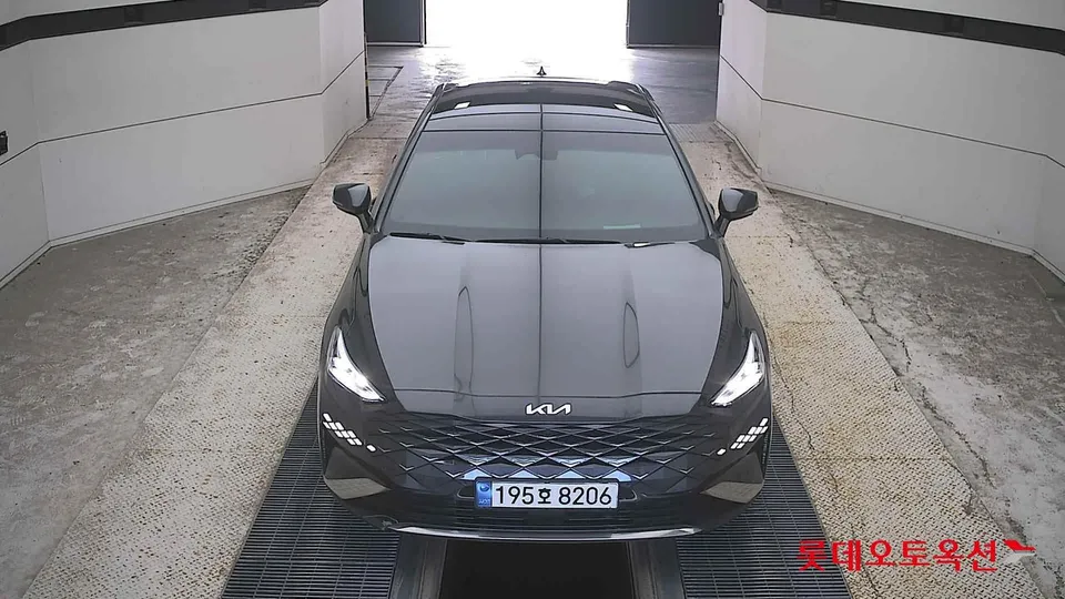 2023 Kia K8, VIN KNAM2411BPA054815